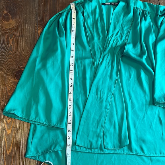 Zara Green Satin Blouse - Picture 4 of 5